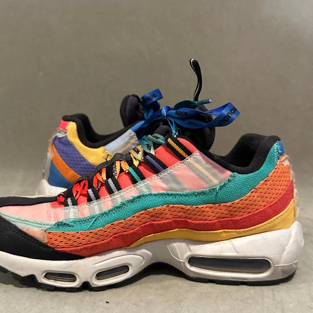 Nike Air Max 95 Be True Pride Multi Color Rainbow Sneakers CK0262-100 Mens 8.5